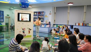 福中社区内有一群爱阅读的萌娃娃
